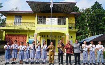 Koordinator Sekretariat Bawaslu Kabupaten Nias Pimpin Apel Pencanangan Peringatan HUT Bawaslu Ke-16